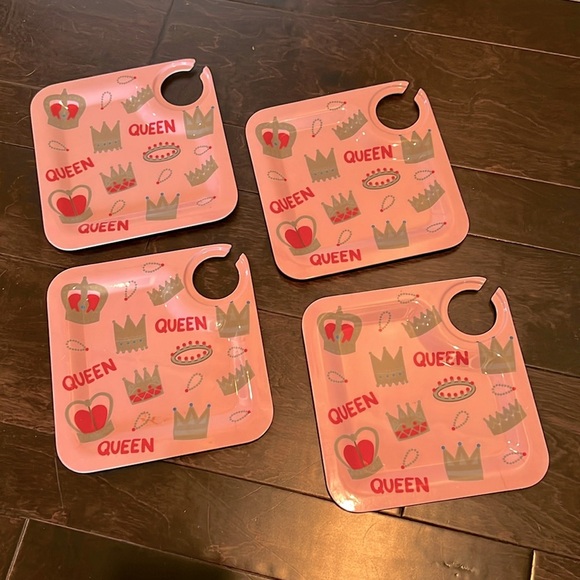 Lolita Queen Melamine wine plates set 4 - Picture 1 of 6